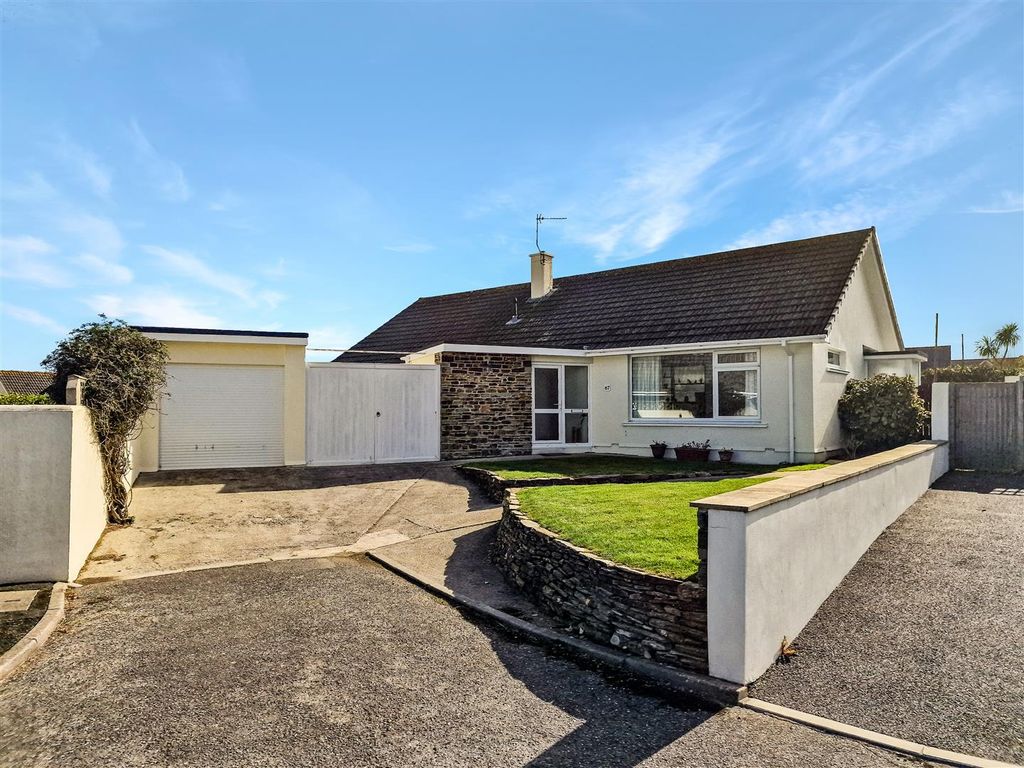 3 bed detached bungalow for sale in Arundel Way, Newquay TR7, £600,000