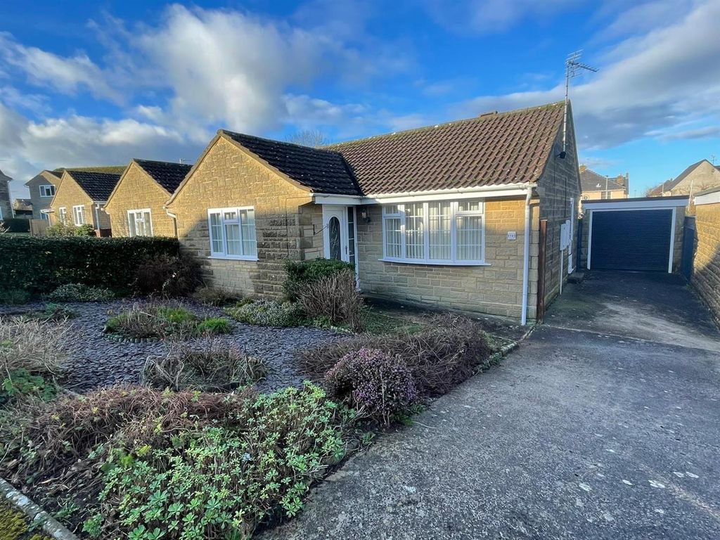 2 bed detached bungalow for sale in Sycamore Drive, Crewkerne TA18, £