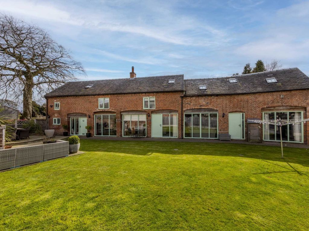 4 bed barn conversion for sale in Draycott Old Road, Stoke On Trent