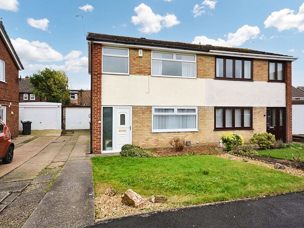 3 bed semidetached house for sale in Queens Drive, Carlton, Wakefield