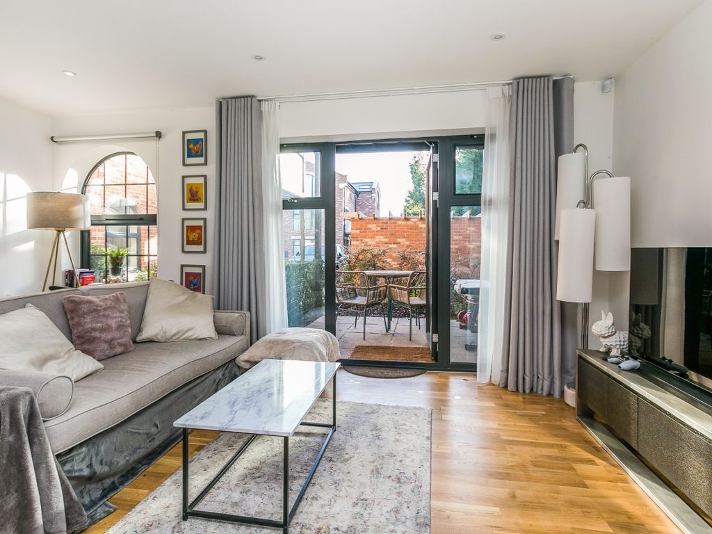 2 bed flat to rent in Station Approach, Marlow SL7, £1,800 pcm Zoopla