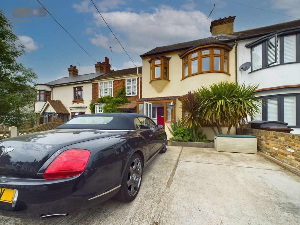 3 bed semidetached house for sale in Rectory Road, Hadleigh, Essex SS7