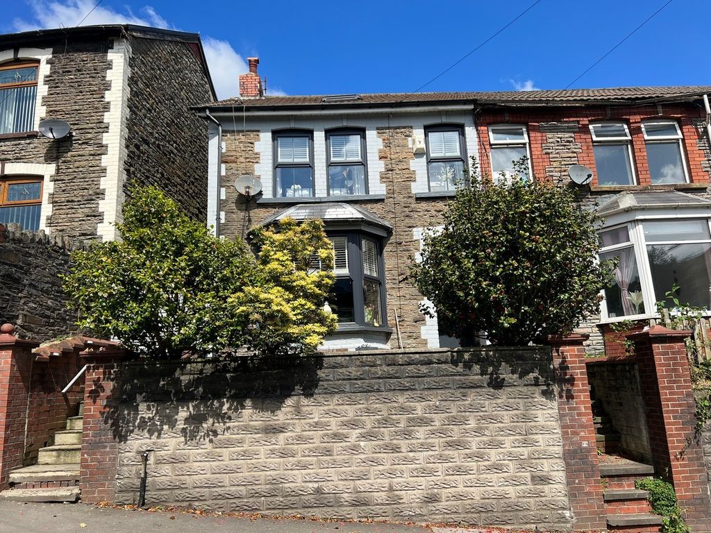 3 bed end terrace house for sale in High Street Porth , Porth CF39