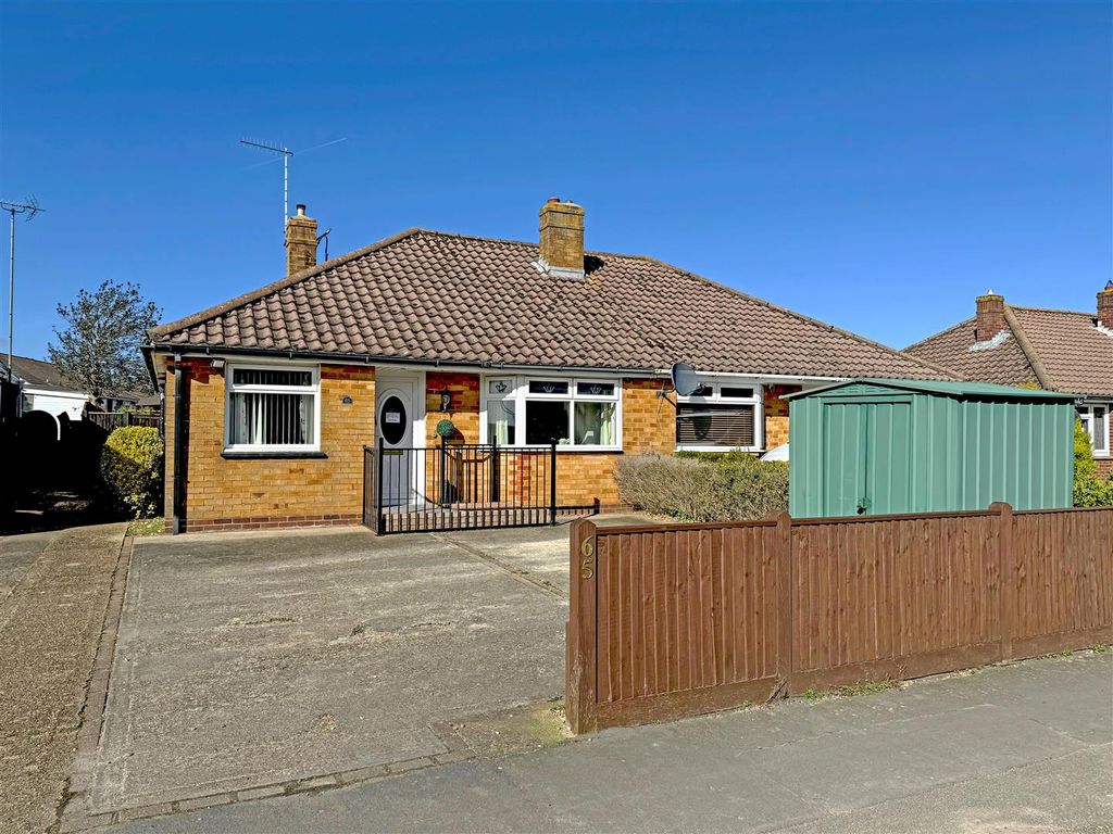 2 bed semidetached bungalow for sale in Hazel Road, Bognor Regis PO22