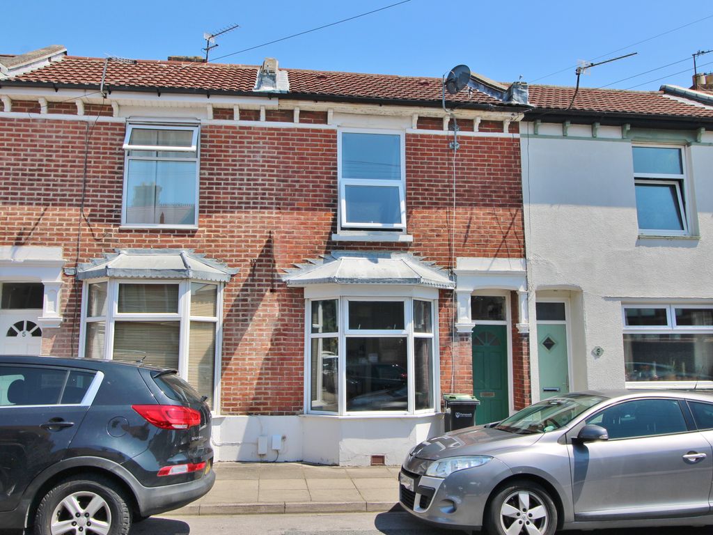 2 bed terraced house for sale in Perth Road, Southsea PO4, £245,000
