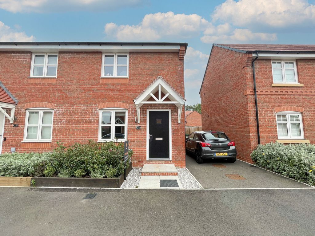 2 bed semidetached house for sale in Pastures Drive, Tidbury Green