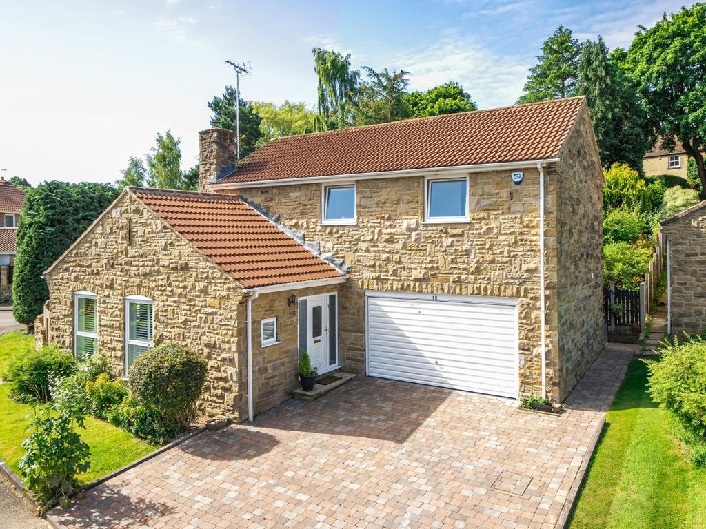 4 bed detached house for sale in Cornmill Lane, Bardsey, Leeds LS17, £