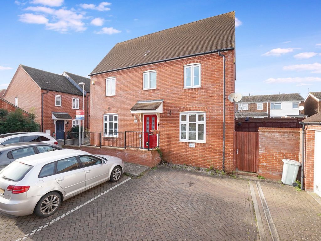 3 bed semidetached house for sale in Symonds Drive, Sittingbourne ME10, £325,000 Zoopla