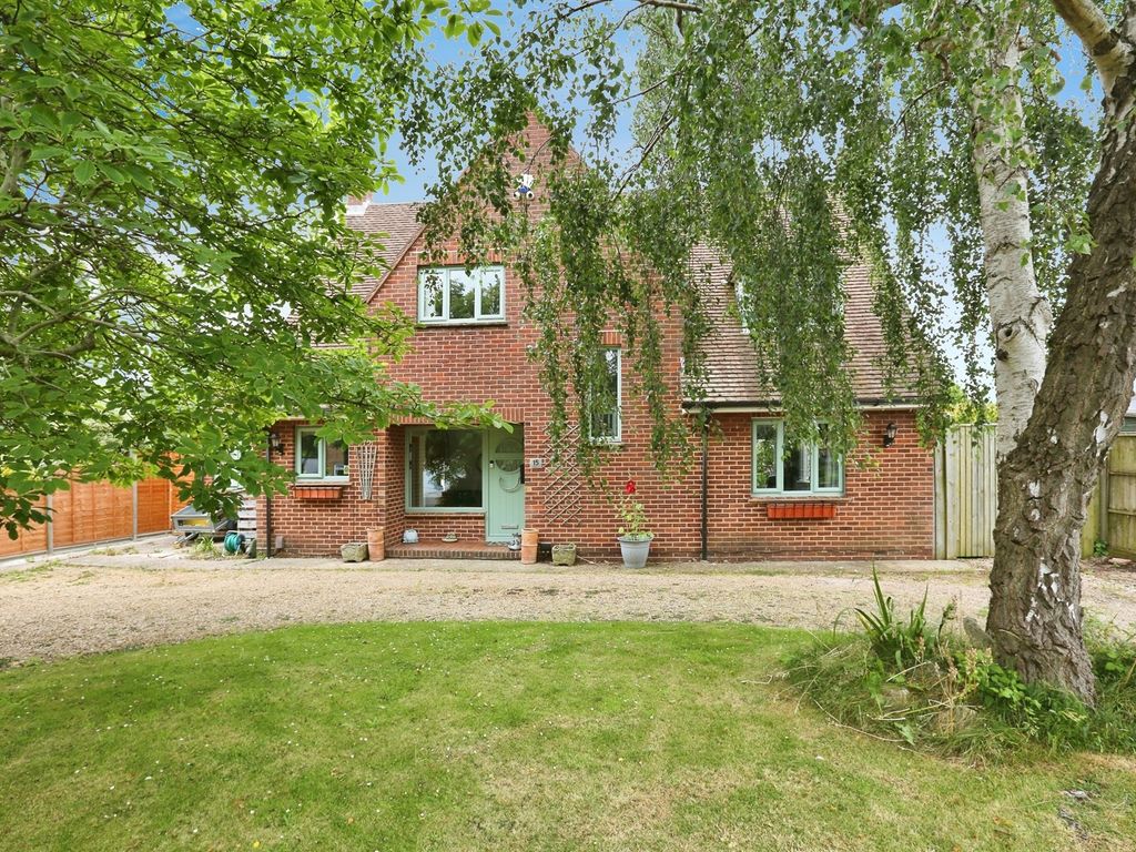 3 bed detached house for sale in Western Way, Gosport PO12, £775,000