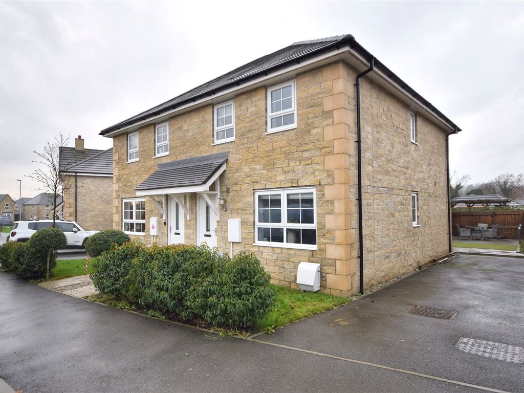 3 bed semidetached house for sale in Malkin Street, Clitheroe
