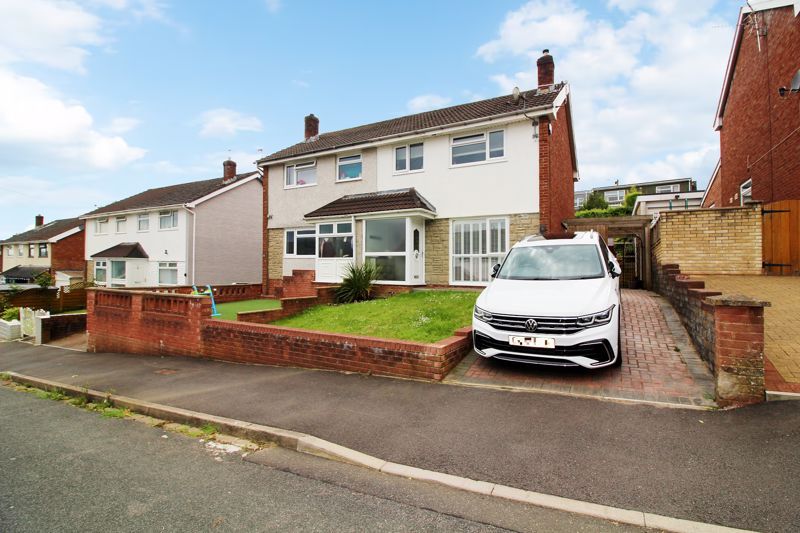 3 bed semidetached house for sale in Lan Close, Graigwen, Pontypridd