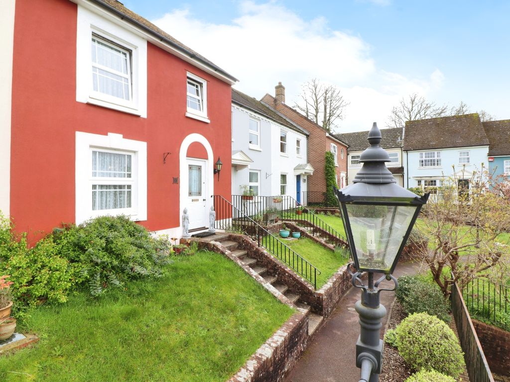 3 bed terraced house for sale in Poplar Way, Midhurst, West Sussex GU29