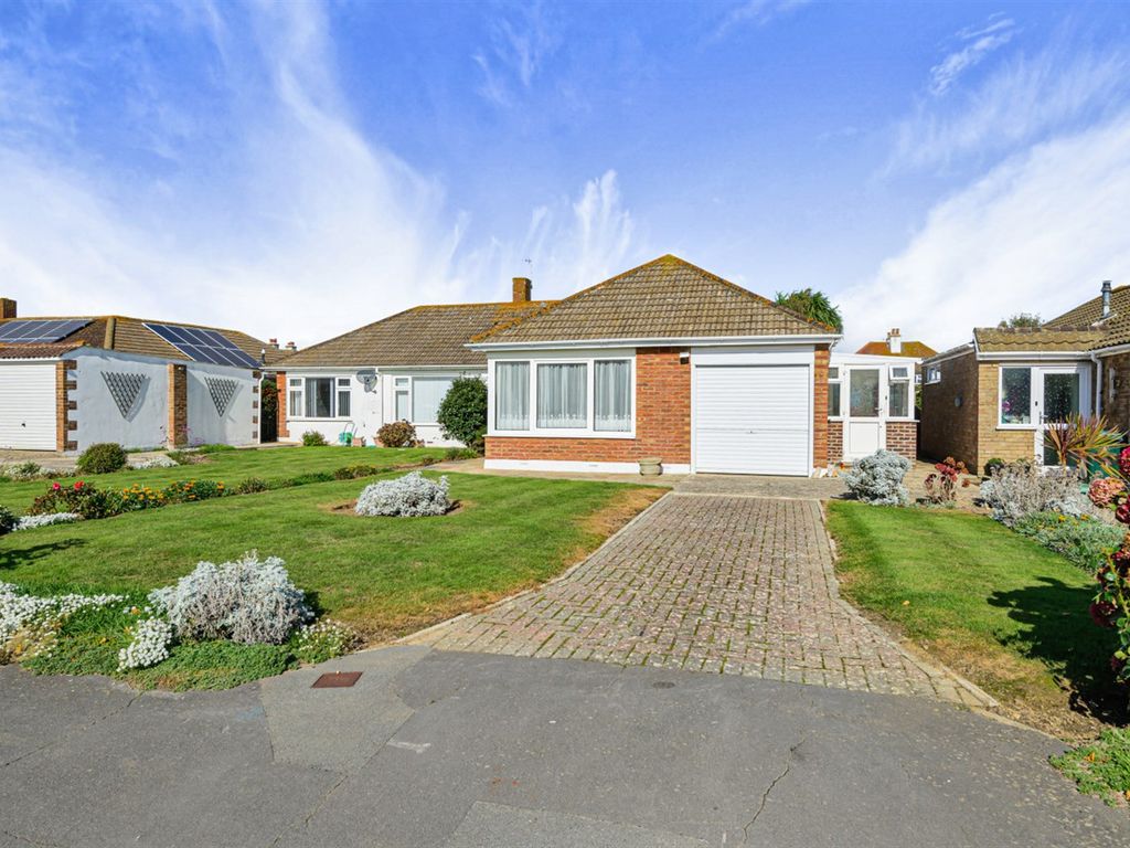 3 bed bungalow for sale in Gainsborough Drive, Selsey PO20 Zoopla