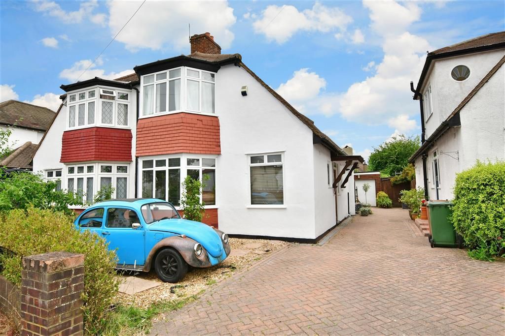 3 bed semidetached house for sale in Blackthorne Drive, London E4 Zoopla