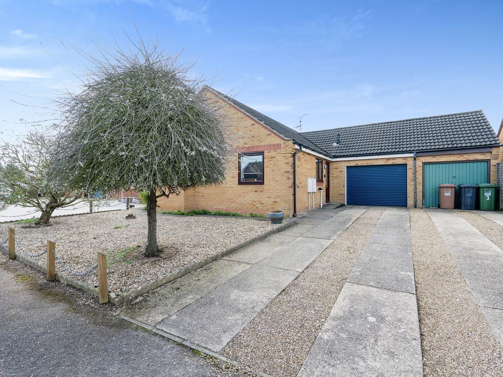 3 bed bungalow for sale in Townshend Green East, Fakenham, Norfolk NR21