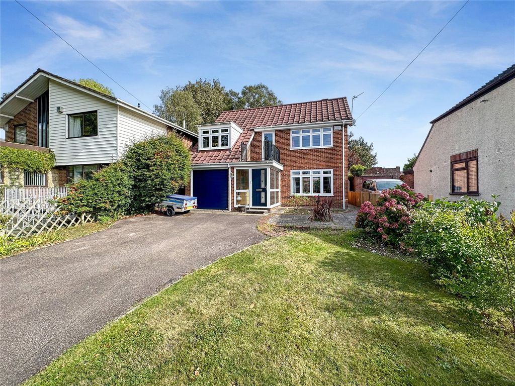 4 bed detached house for sale in Hoath Lane, Gillingham, Kent ME8, £