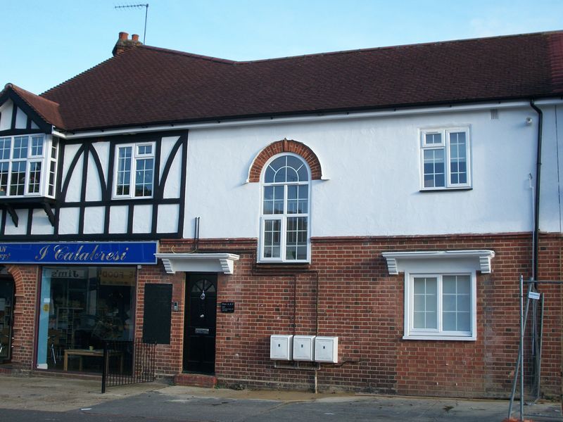 1 bed flat to rent in Chipstead Valley Road, Coulsdon CR5, £1,000 pcm