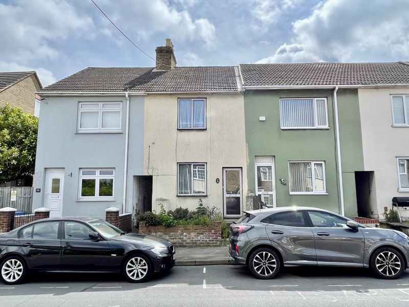 3 bed terraced house for sale in Ufton Lane, Sittingbourne ME10 Zoopla