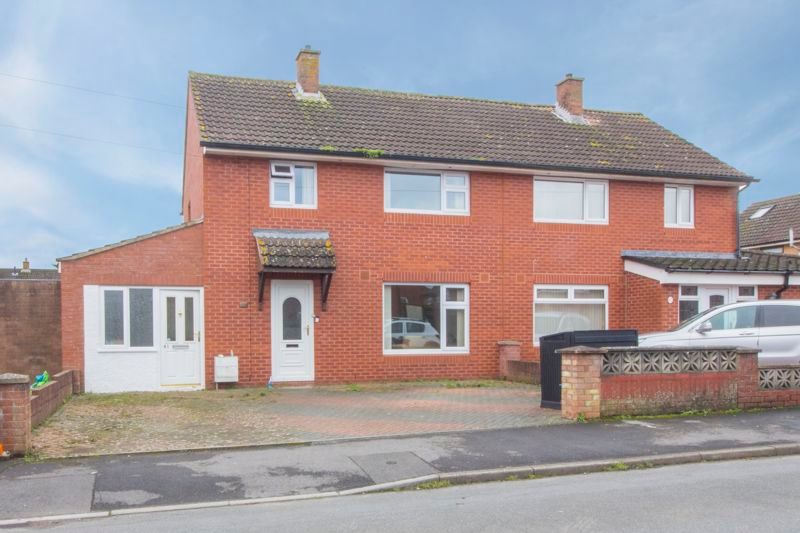 3 bed semidetached house for sale in Fernleigh Road, Caldicot NP26, £