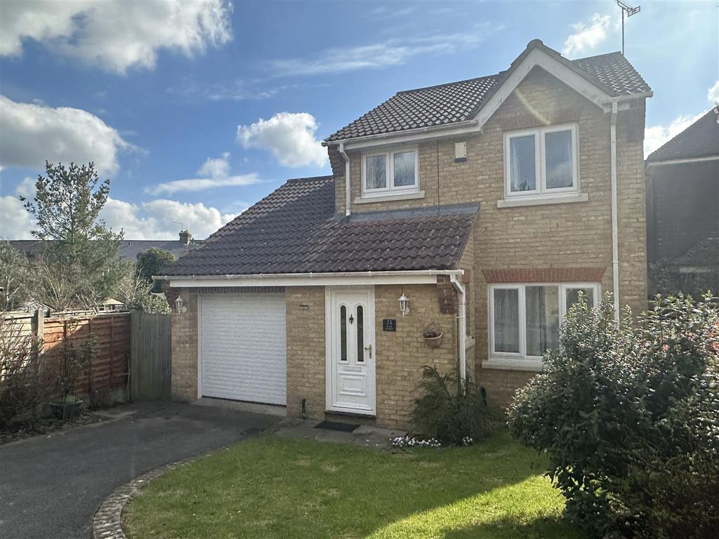 3 bed detached house for sale in Halfpenny Close, Barming, Maidstone ME16, £425,000 Zoopla