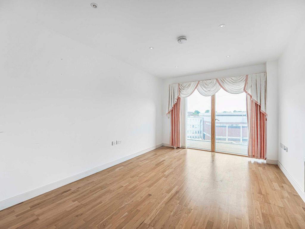 1 bed flat for sale in Streatham High Road, London SW16, £82,500 Zoopla