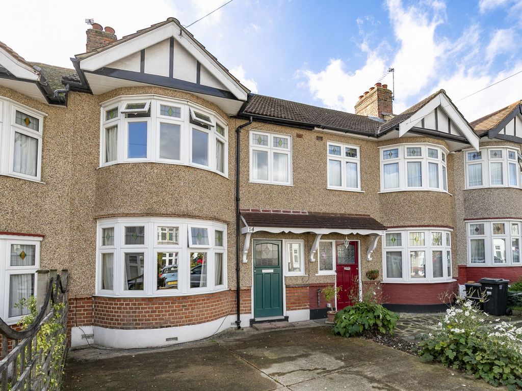 3 bed terraced house for sale in Parkway, Woodford Green IG8 Zoopla