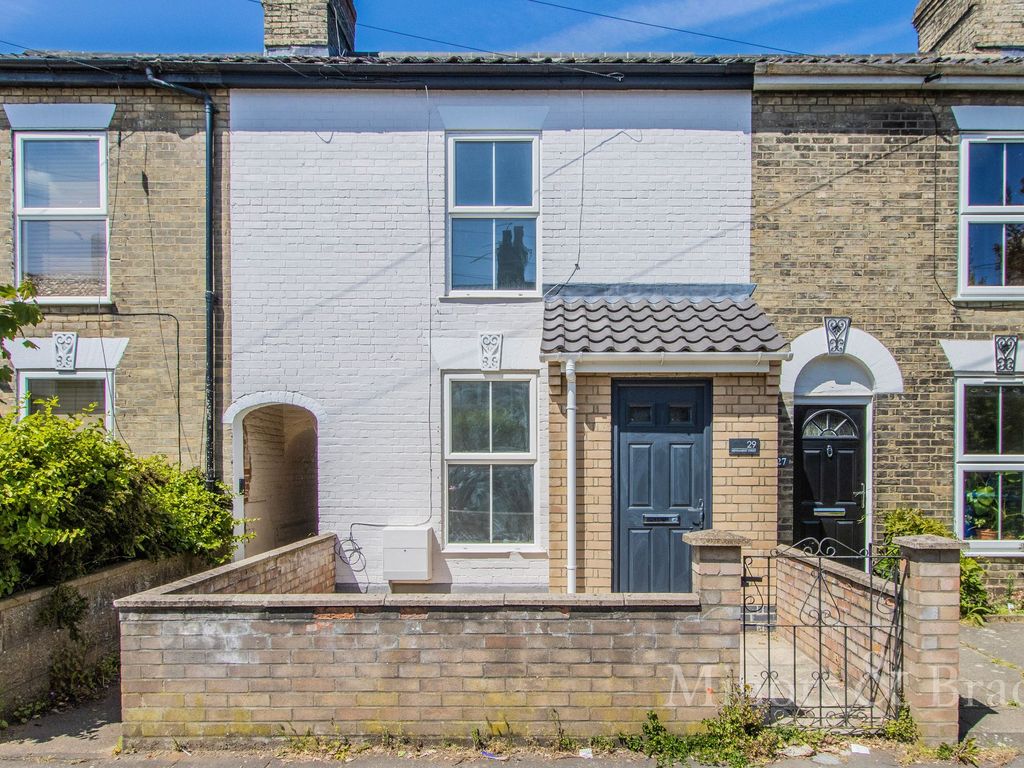 2 bed terraced house for sale in Newmarket Street, Norwich NR2, £