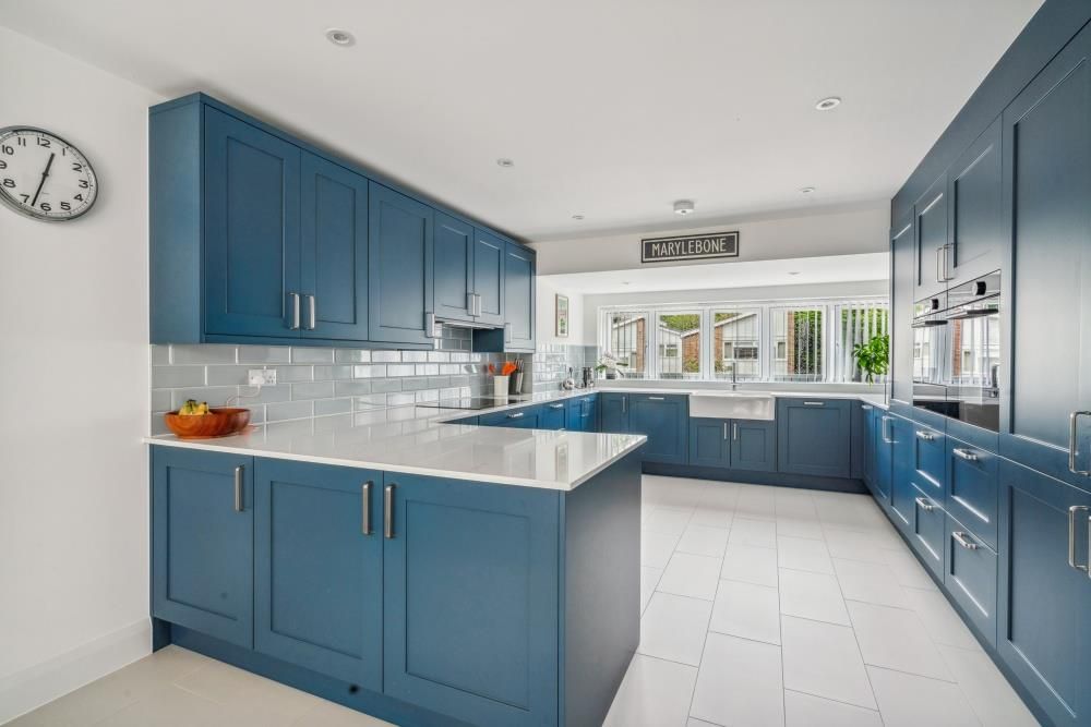 4 bed town house for sale in Highover Park, Amersham, Buckinghamshire