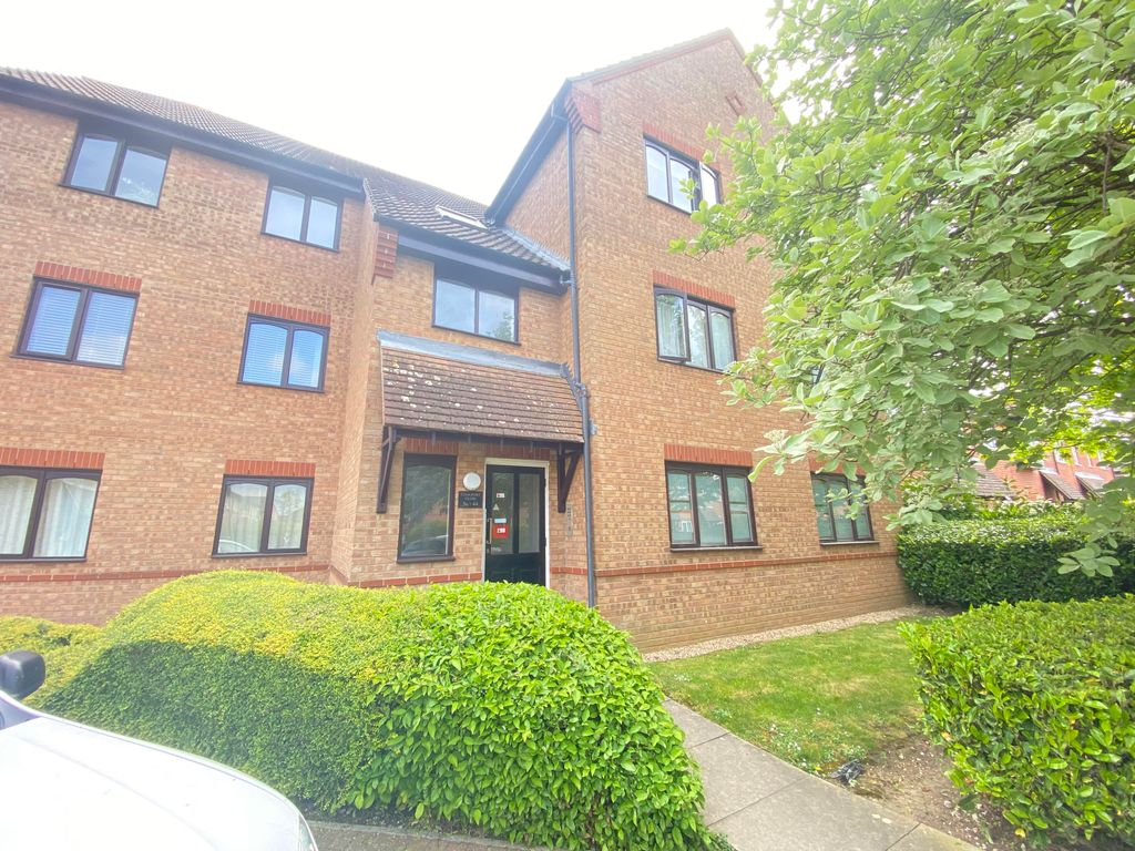 1 bed flat to rent in Coalport Close, Newhall, Harlow CM17 Zoopla