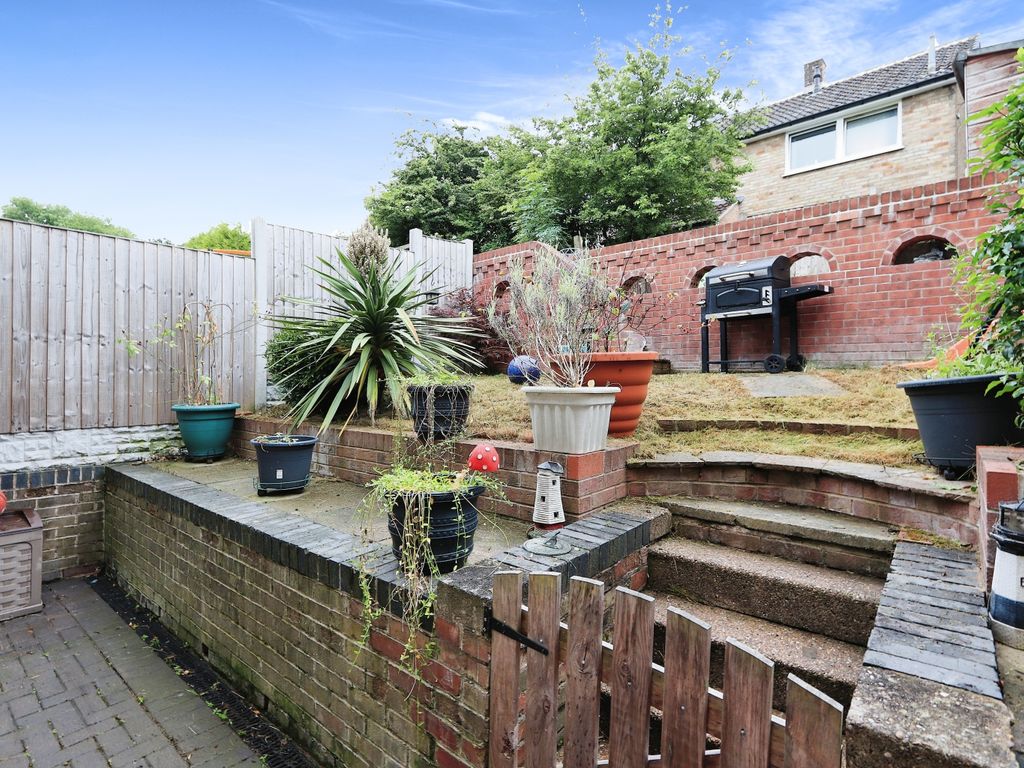 3 bed terraced house for sale in Leighton Road, Sheffield S14, £130,000