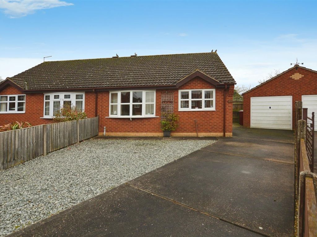 2 bed semidetached bungalow for sale in Kingsdale, Bottesford