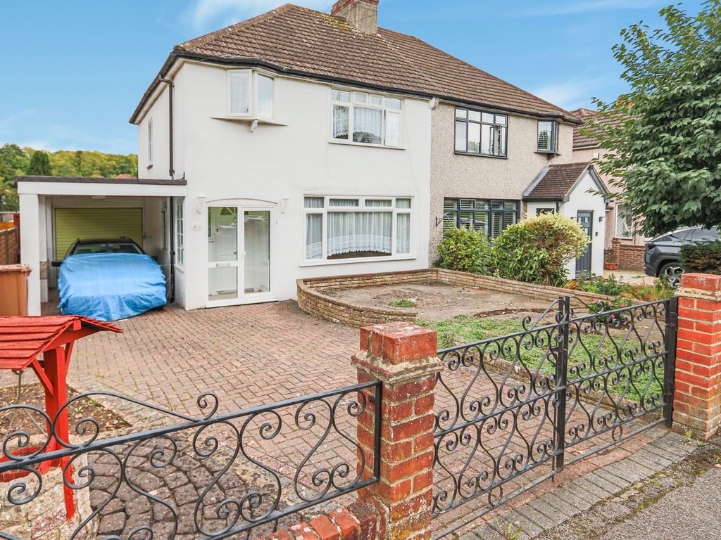 3 bed semidetached house for sale in Church Lane Avenue, Coulsdon CR5