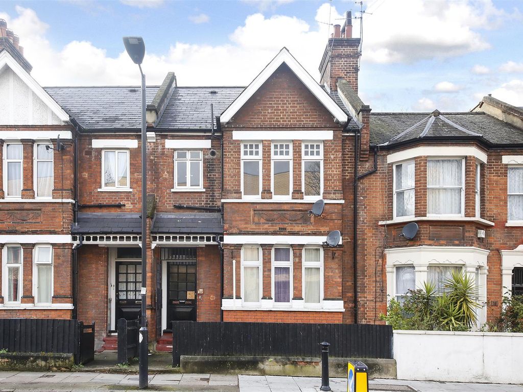 2 bed flat for sale in Lyndhurst Way, London SE15, £599,995 Zoopla