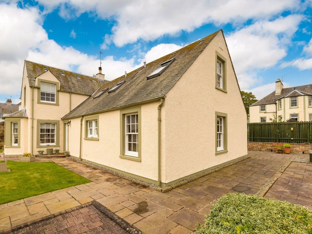 4 bed detached house for sale in 1 Hillview Gardens, Ormiston, East Lothian EH35, £540,000 Zoopla