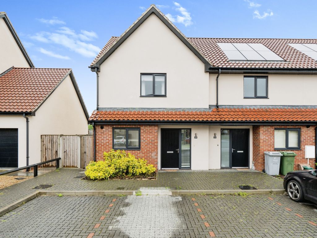 2 bed end terrace house for sale in Sam Smith Way, Rackheath, Norwich