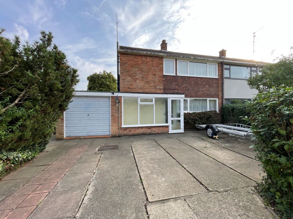 3 bed semidetached house for sale in Kingsway, Bourne PE10, £250,000