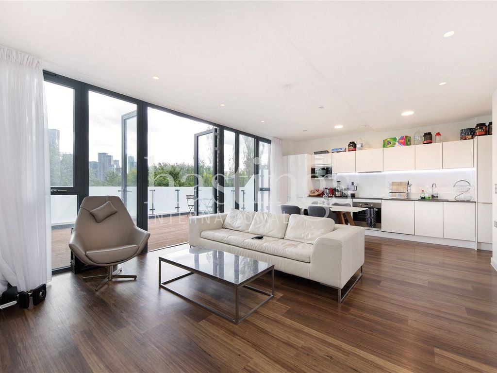 2 bed flat to rent in Sitka House, 20 Quebec Way, Canada Water, London