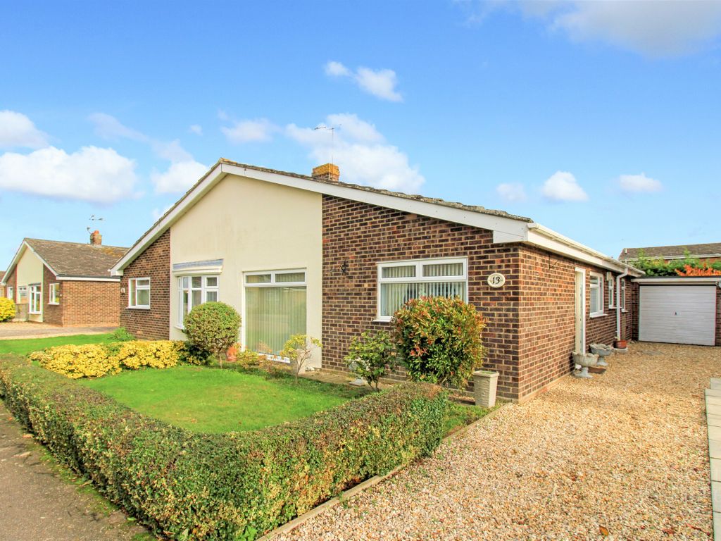 3 bed bungalow for sale in Buckingham Drive, Hethersett, Norwich