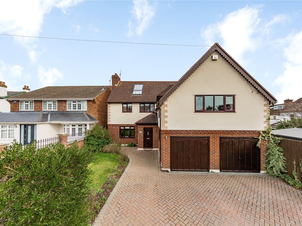 6 bed detached house for sale in Grosvenor Gardens, Upminster RM14 Zoopla