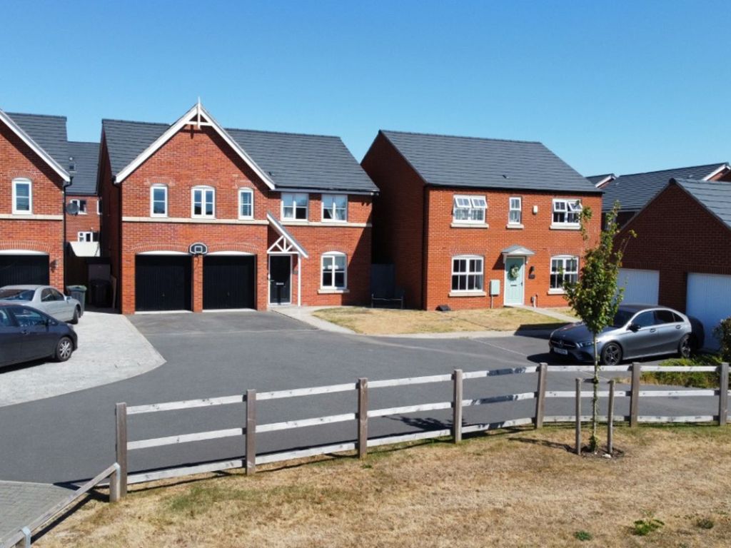 5 bed detached house for sale in Somerville Close, Syston, Leicester