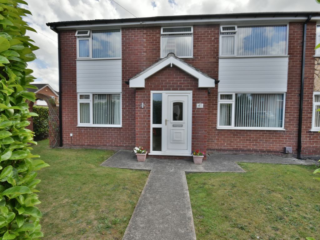 4 bed semidetached house for sale in Cardigan Road, Borras LL12 Zoopla