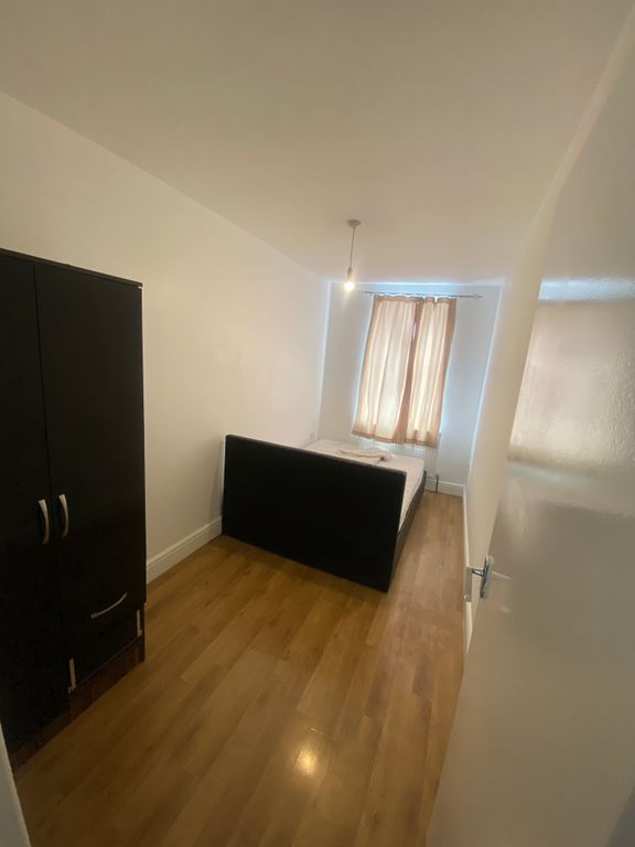 2 bed flat to rent in Pinner Road, Harrow HA1 Zoopla