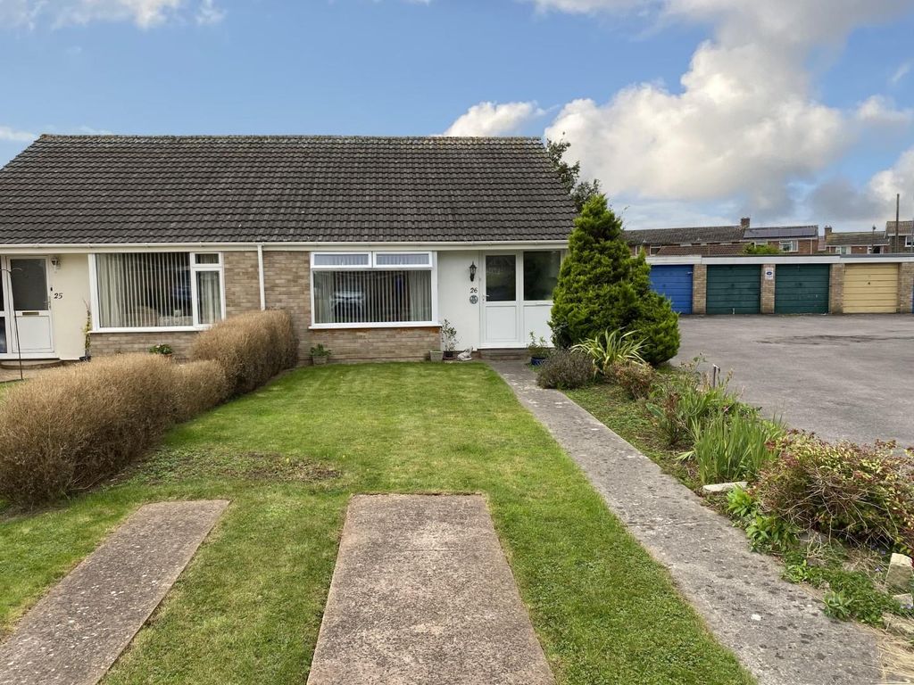 2 bed semidetached bungalow for sale in Hawthorn Close, Bridgwater TA6