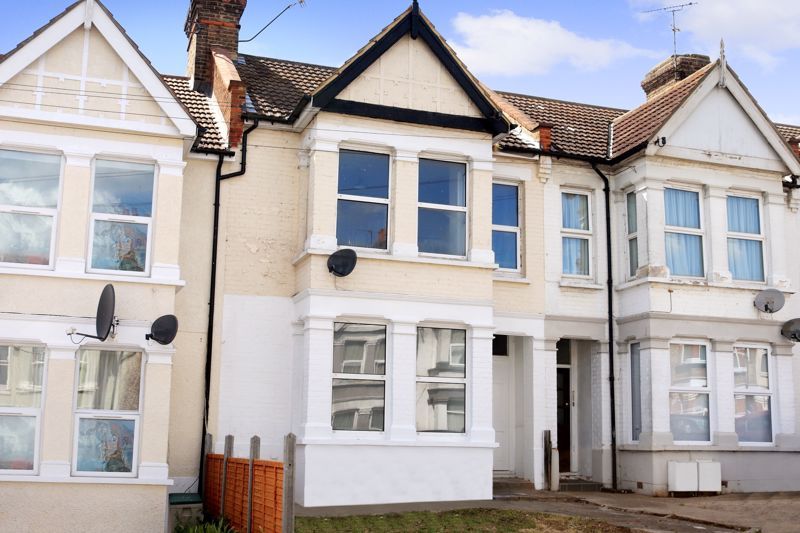 2 bed flat for sale in Cheltenham Road, SouthendOnSea SS1 Zoopla