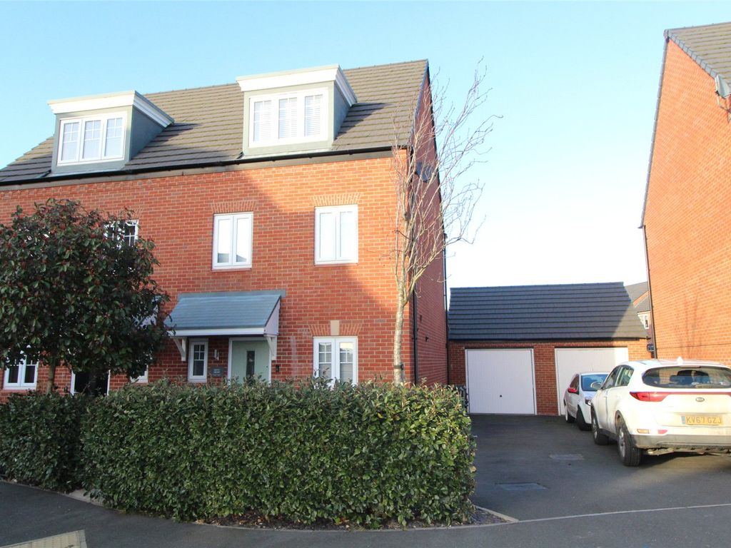 3 bed semidetached house for sale in Mill Hill Wood Way, Ibstock