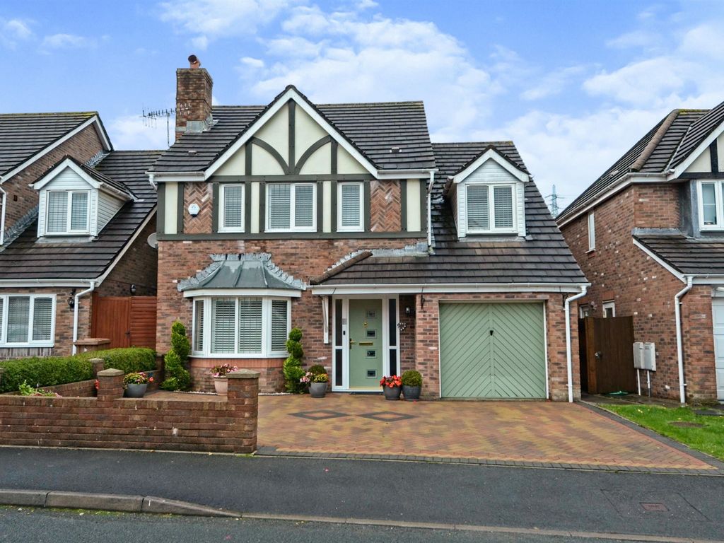 4 bed detached house for sale in Lon Yr Ysgol, Bedwas, Caerphilly CF83