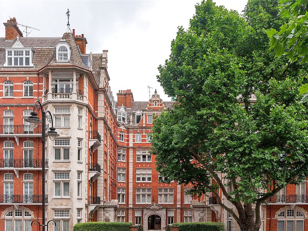 Alexandra Court, 171-175 Queen's Gate, London SW7  