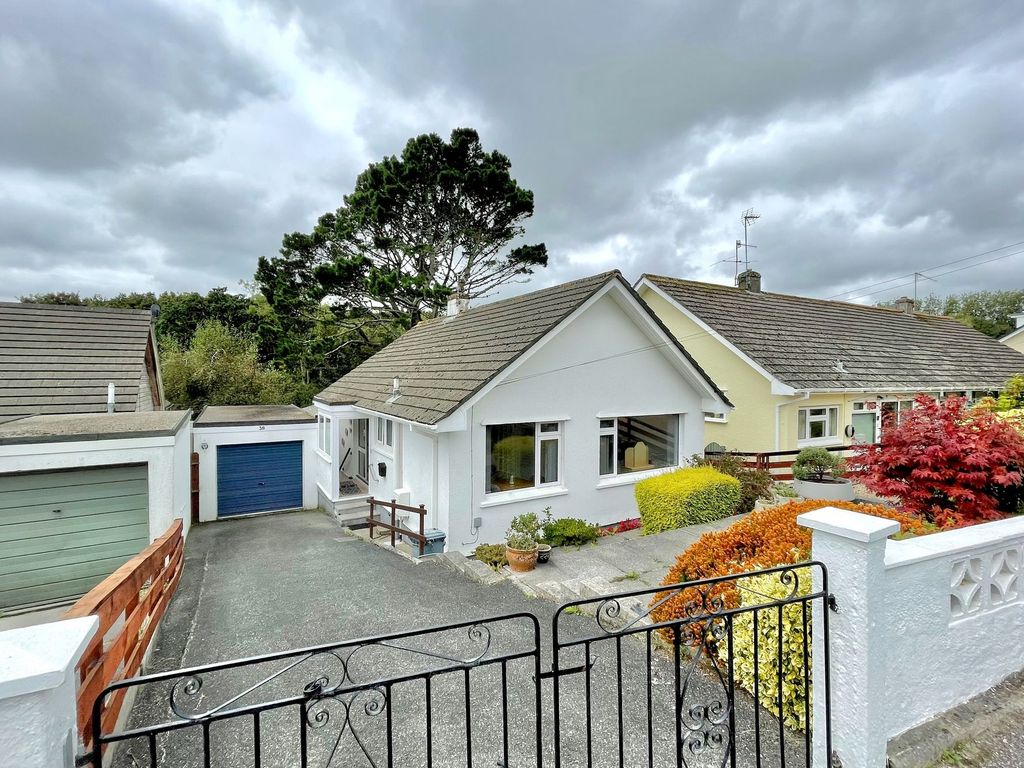 2 bed detached bungalow for sale in Venton Road, Falmouth TR11, £