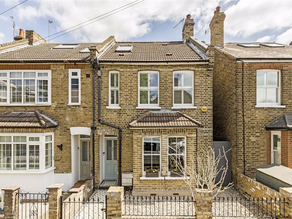 3 bed semidetached house for sale in Sunnyside Road, Teddington TW11 Zoopla