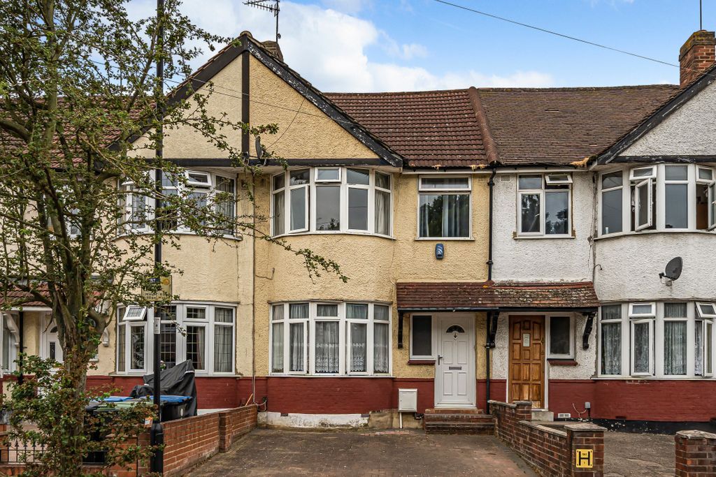 4 bed terraced house for sale in Curzon Avenue, Ponders End, Enfield